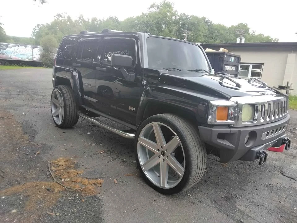 2009 GMC Hummer EV - Image 2 of 3