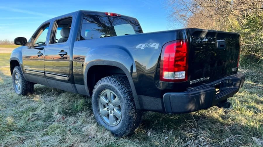 2009 GMC Sierra 3rd Gen - Image 2 of 8