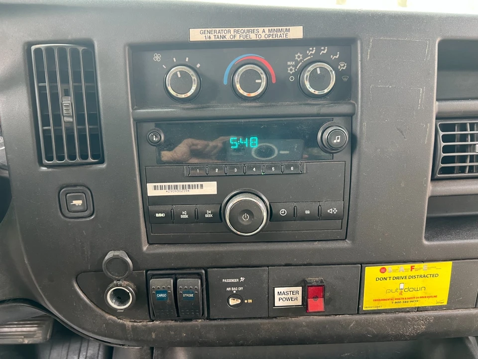 2009 GMC Savana - Image 13 of 21