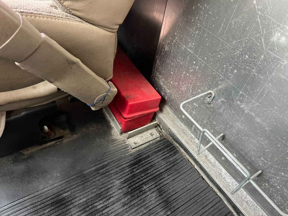 2009 GMC Savana - Image 16 of 21
