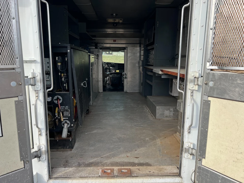 2009 GMC Savana - Image 21 of 21