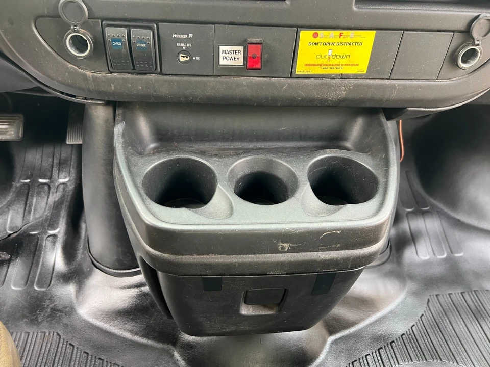 2009 GMC Savana - Image 14 of 21