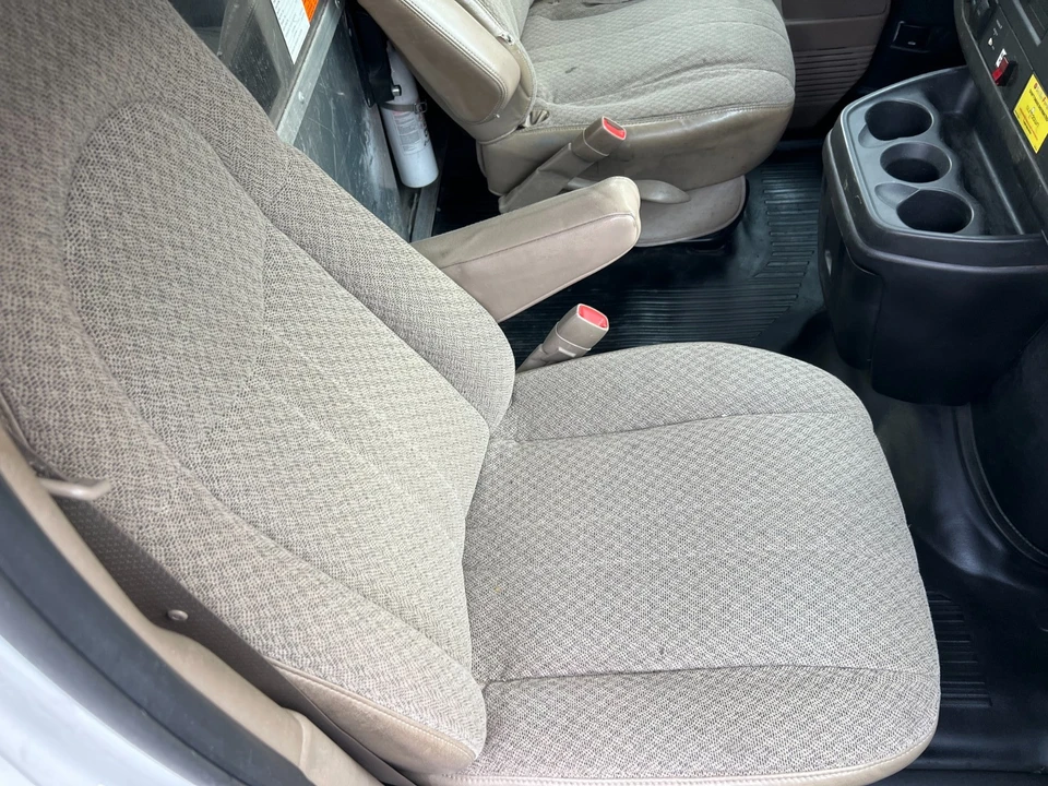 2009 GMC Savana - Image 10 of 21