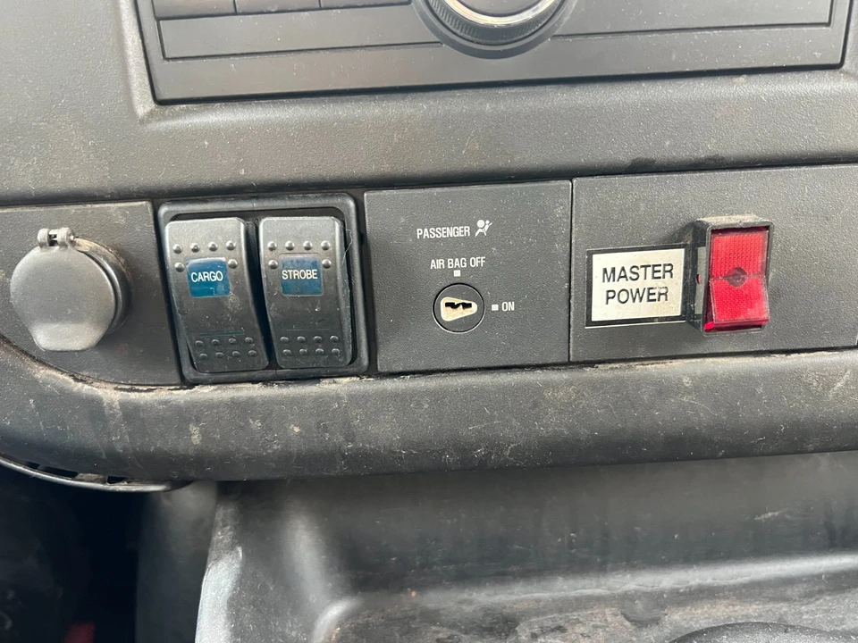 2009 GMC Savana - Image 15 of 21