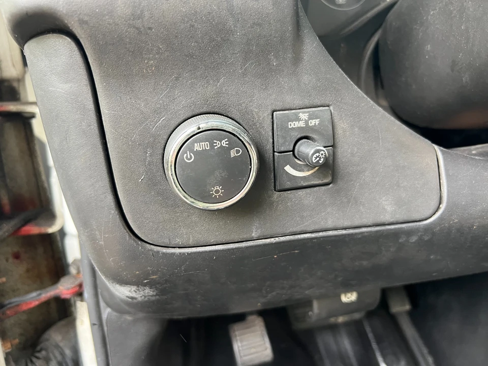 2009 GMC Savana - Image 17 of 21