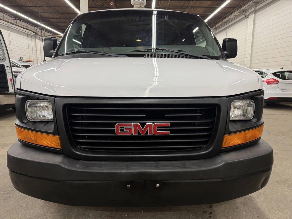 2009 GMC Savana - Image 11 of 12