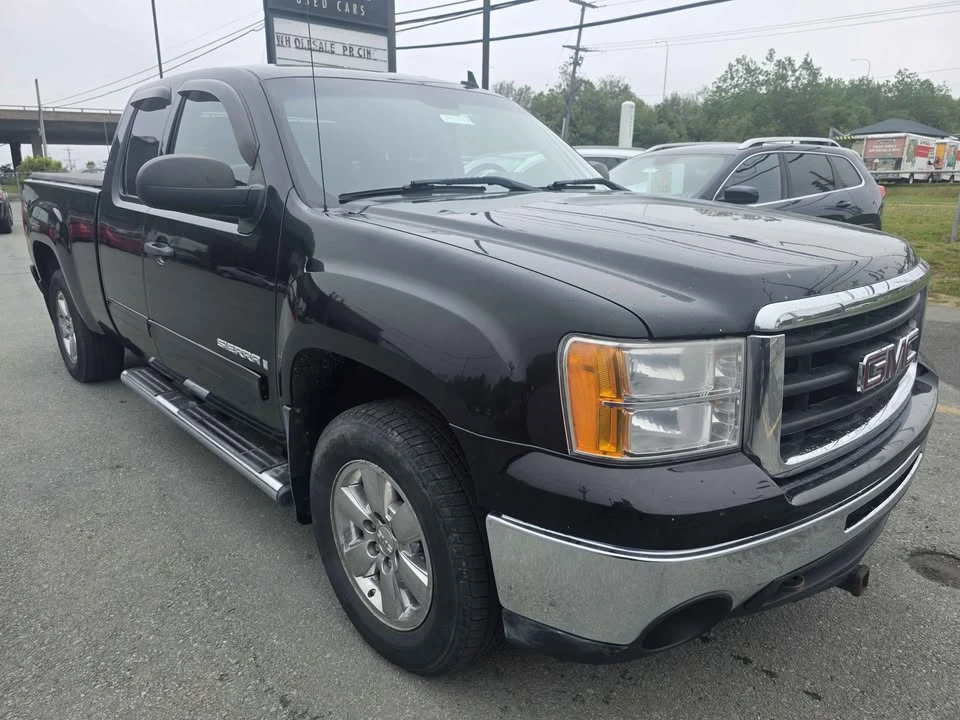 2009 GMC Sierra 3rd Gen - Image 2 of 9