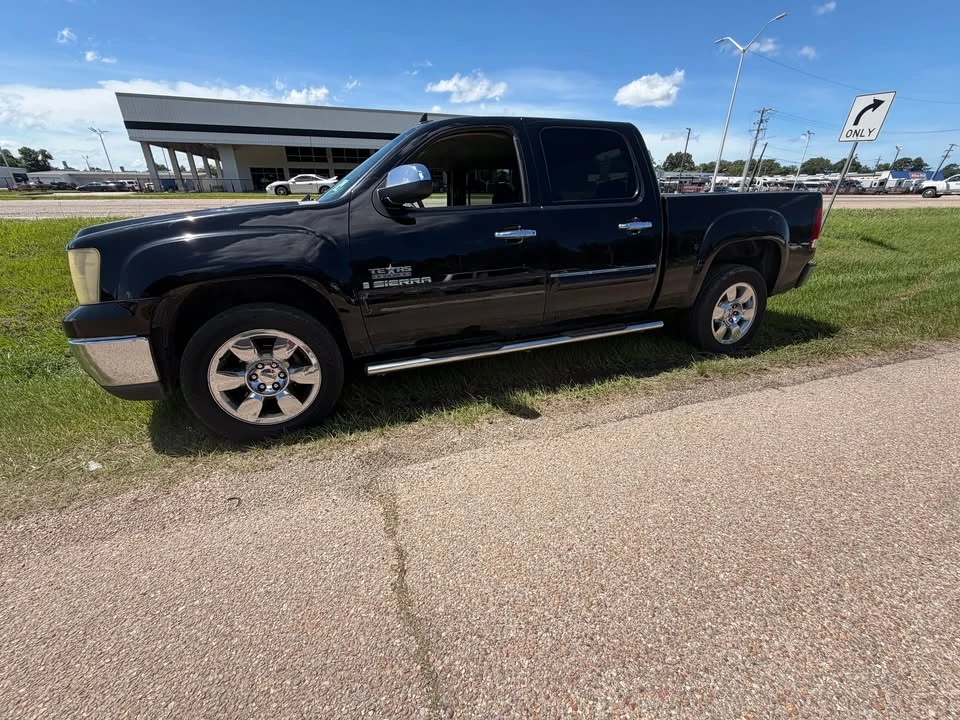 2009 GMC Sierra 3rd Gen - Image 2 of 6