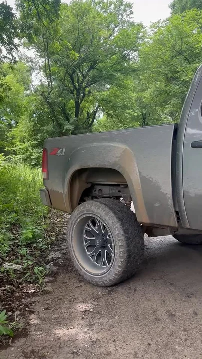 2009 GMC Sierra 3rd Gen - Image 5 of 5