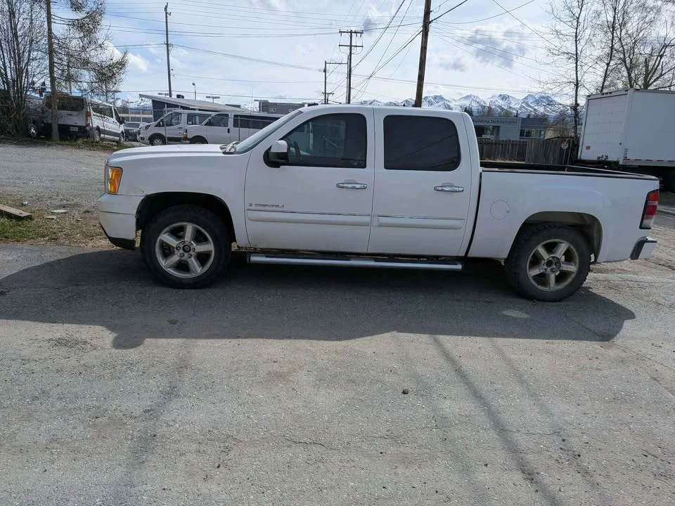 2009 GMC Sierra 3rd Gen - Image 5 of 13