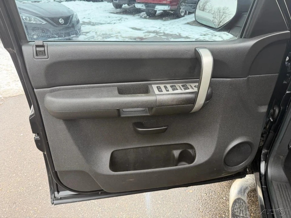 2009 GMC Sierra 2nd Gen - Image 17 of 21