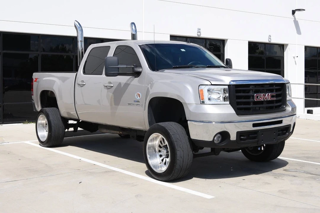2009 GMC Sierra Heavy Duty 3rd Gen - Image 2 of 21
