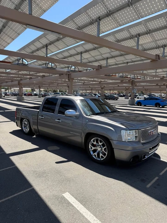 2009 GMC Sierra 2nd Gen - Image 2 of 10