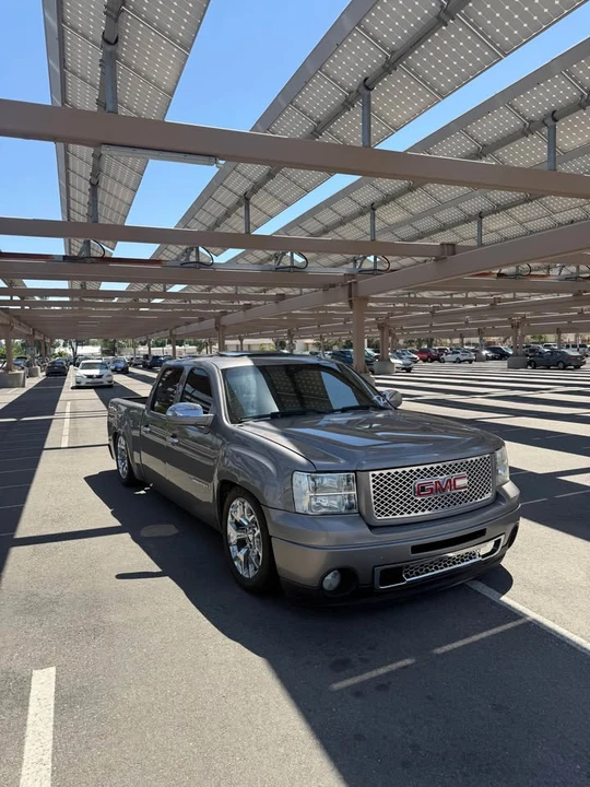 2009 GMC Sierra 2nd Gen - Image 3 of 10