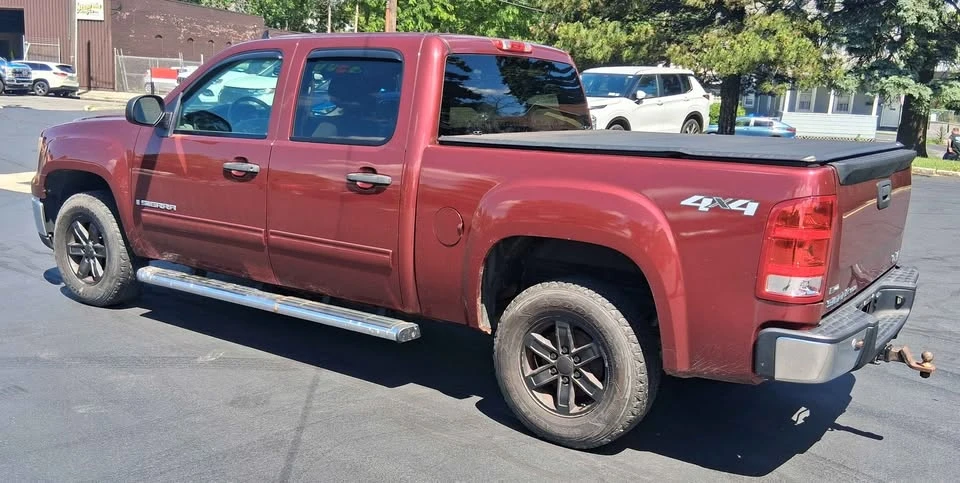 2009 GMC Sierra 3rd Gen - Image 4 of 9