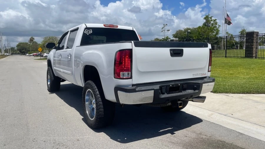 2009 GMC Sierra 3rd Gen - Image 3 of 12
