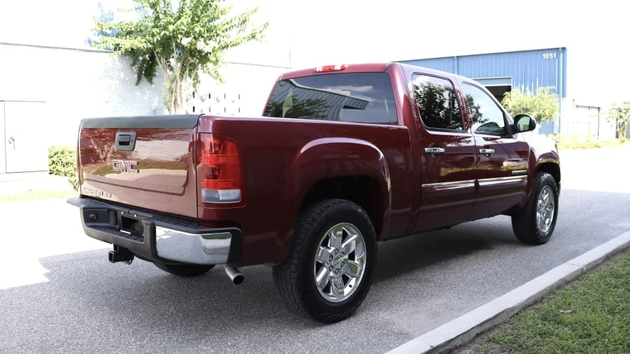2009 GMC Sierra 3rd Gen - Image 3 of 18