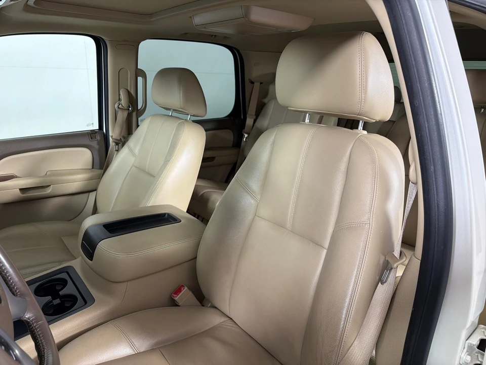 2009 GMC Yukon 3rd Gen - Image 11 of 21