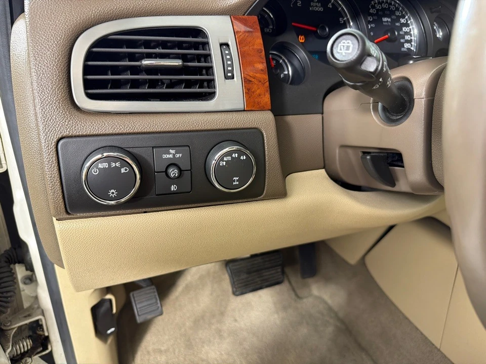 2009 GMC Yukon 3rd Gen - Image 13 of 21