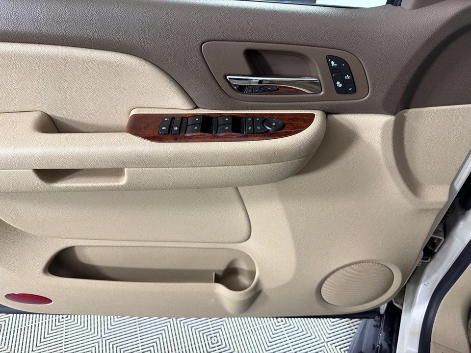 2009 GMC Yukon 3rd Gen - Image 9 of 21