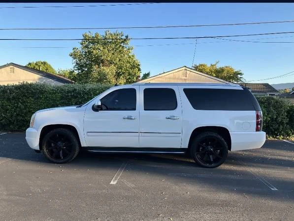 2009 GMC Yukon 3rd Gen - Image 2 of 10