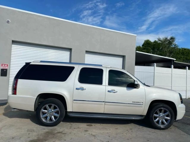 2009 GMC Yukon 3rd Gen - Image 2 of 21
