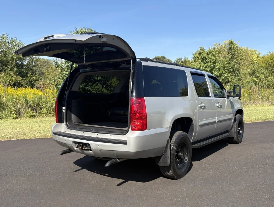 2009 GMC Yukon 3rd Gen - Image 3 of 6