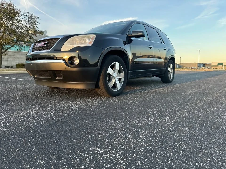 2009 GMC Acadia - Image 2 of 10