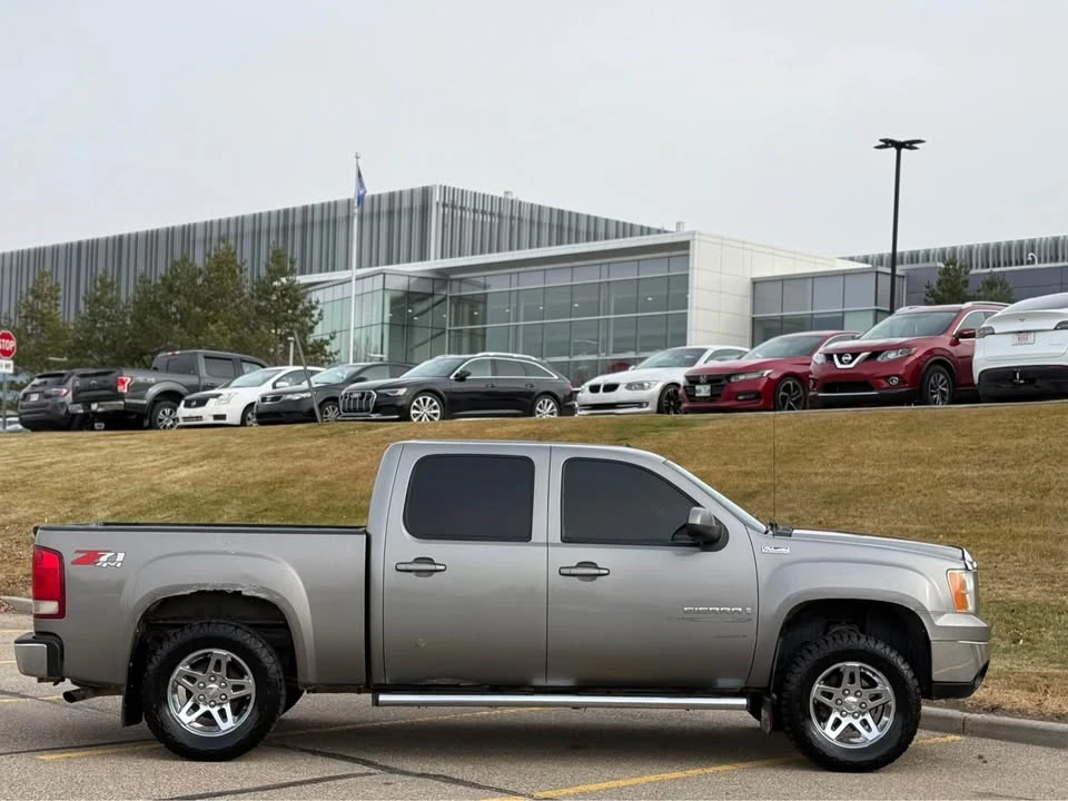 2009 GMC Sierra 3rd Gen - Image 5 of 11