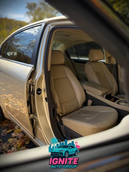 2009 Hyundai Genesis - Image 8 of 12