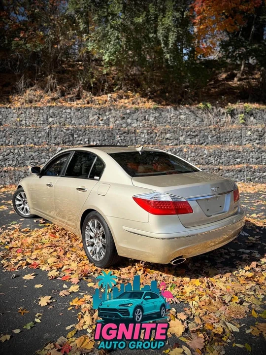 2009 Hyundai Genesis - Image 3 of 12