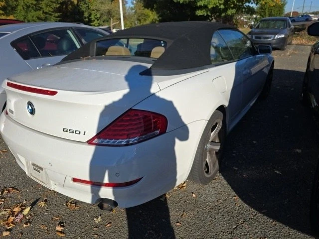 2009 Genesis - Image 3 of 12