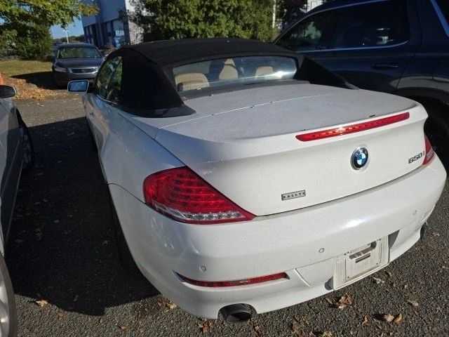 2009 Genesis - Image 4 of 12