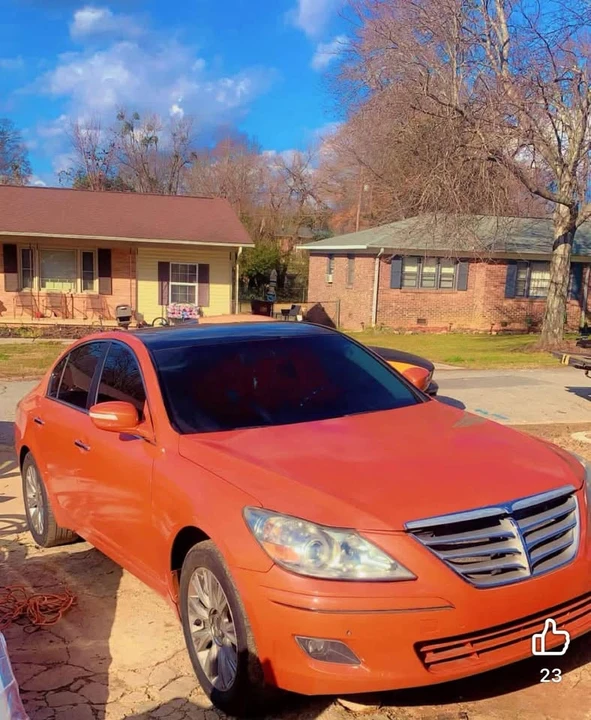 2009 Genesis - Image 2 of 4