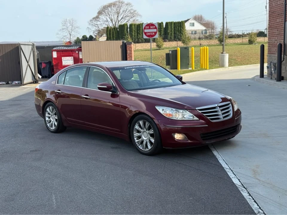 2009 Hyundai Genesis - Image 8 of 20