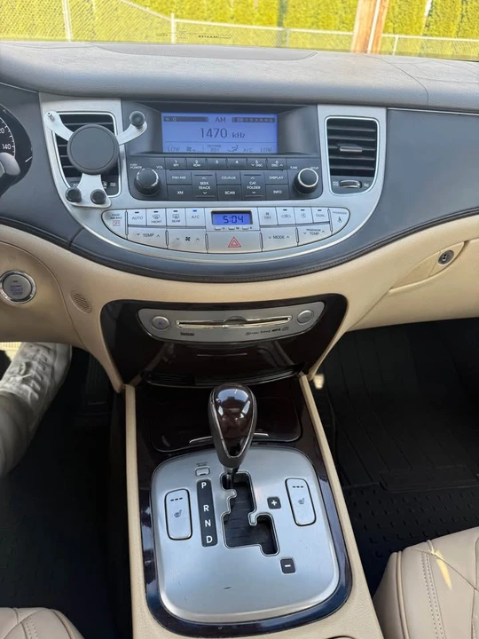 2009 Hyundai Genesis - Image 19 of 20