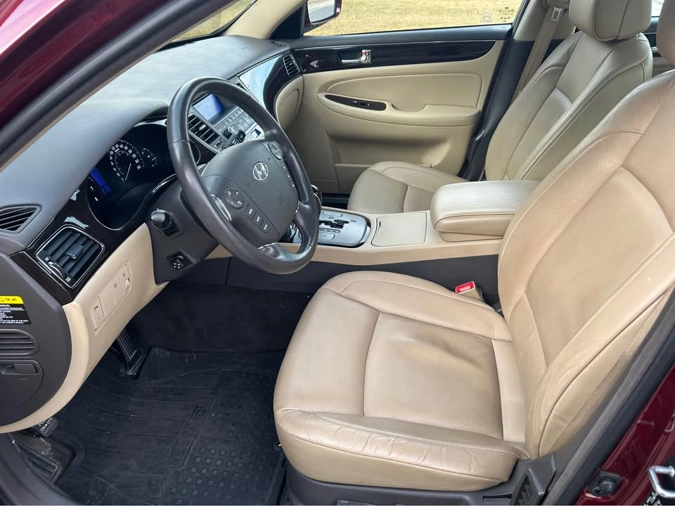 2009 Hyundai Genesis - Image 11 of 15
