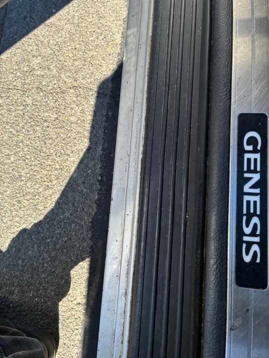 2009 Hyundai Genesis - Image 3 of 8