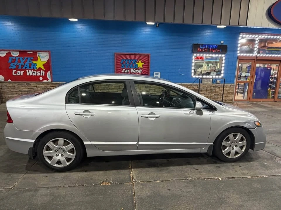 2009 Honda Civic 8th Gen - Image 4 of 10
