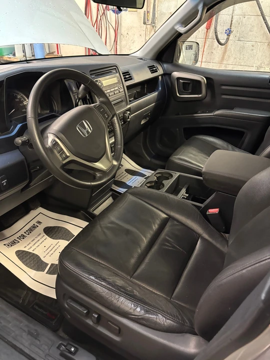 2009 Honda Ridgeline 1st Gen - Image 9 of 15