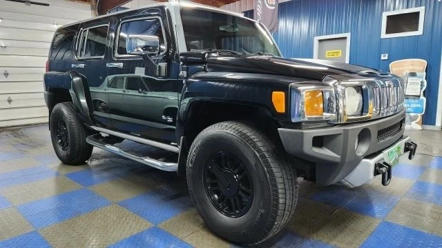 2009 Hummer Hummer H3 - Image 2 of 12
