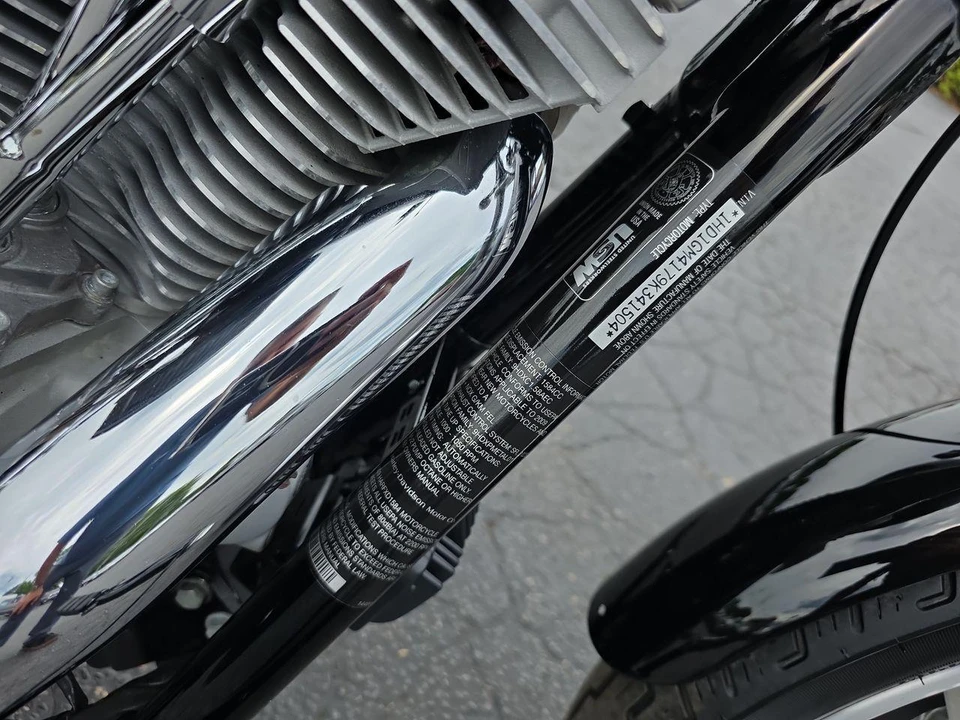 2009 Harley-Davidson Dyna Twin Cam - Image 28 of 28