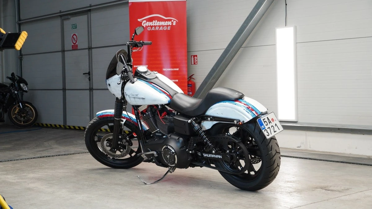 2009 Harley-Davidson Dyna Twin Cam - Image 7 of 19