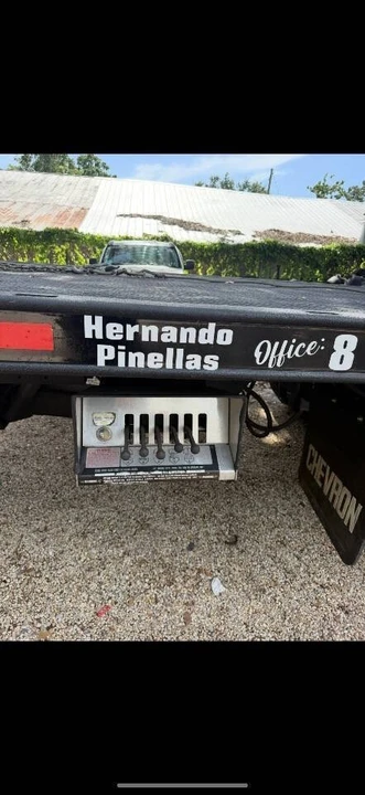 2009 Hino 268 - Image 9 of 16