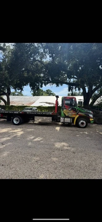 2009 Hino 268 - Image 4 of 16