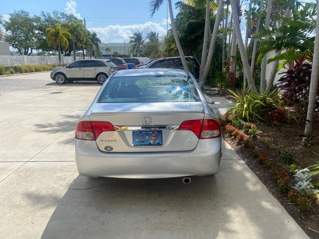 2009 Honda Civic 8th Gen - Image 7 of 21