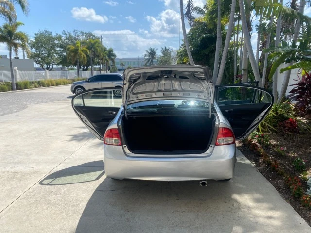 2009 Honda Civic 8th Gen - Image 16 of 21