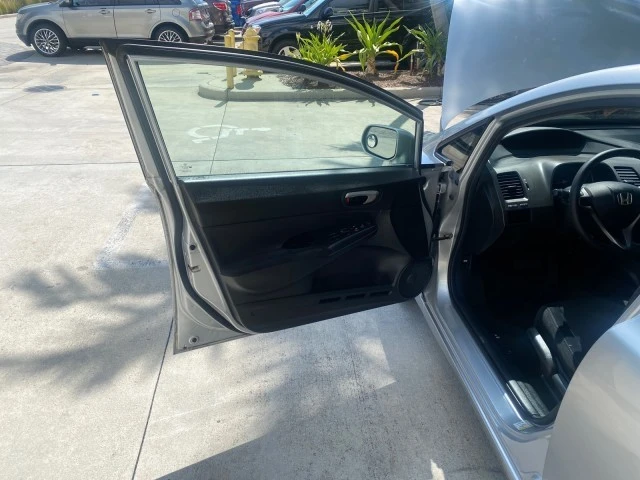 2009 Honda Civic 8th Gen - Image 10 of 21