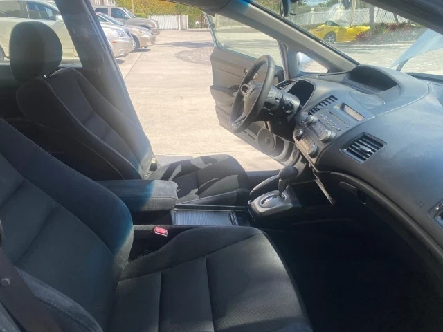 2009 Honda Civic 8th Gen - Image 13 of 21