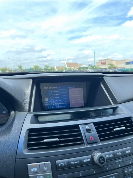 2009 Honda Accord 8th Gen - Image 17 of 20